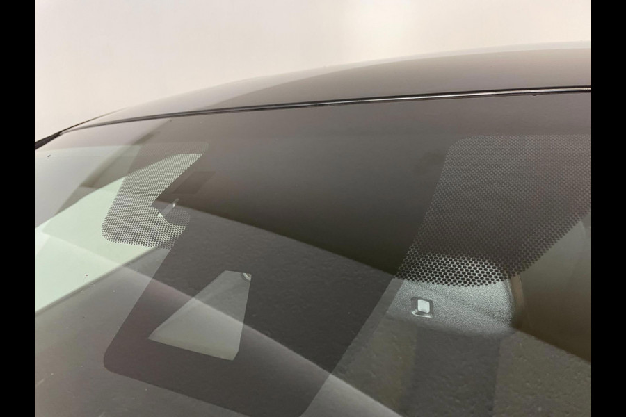 Toyota C-HR 1.8 Hybrid Business Intro AUTOMAAT AIRCO NAVI CRUISE BLUETOOTH 18 INCH VELGEN TREKHAAK PRIVACYGLAS ZEER NETTE AUTO