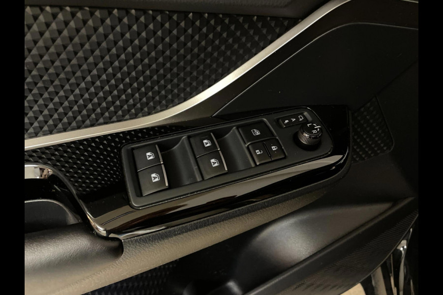 Toyota C-HR 1.8 Hybrid Business Intro AUTOMAAT AIRCO NAVI CRUISE BLUETOOTH 18 INCH VELGEN TREKHAAK PRIVACYGLAS ZEER NETTE AUTO