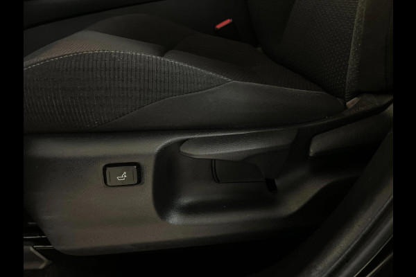 Toyota C-HR 1.8 Hybrid Business Intro AUTOMAAT AIRCO NAVI CRUISE BLUETOOTH 18 INCH VELGEN TREKHAAK PRIVACYGLAS ZEER NETTE AUTO