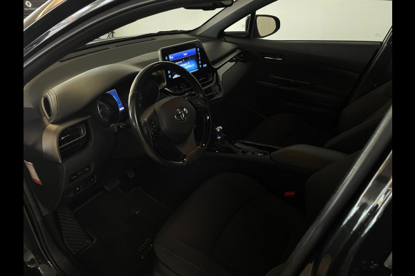 Toyota C-HR 1.8 Hybrid Business Intro AUTOMAAT AIRCO NAVI CRUISE BLUETOOTH 18 INCH VELGEN TREKHAAK PRIVACYGLAS ZEER NETTE AUTO