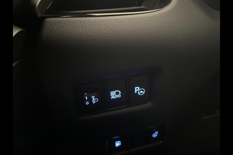 Toyota C-HR 1.8 Hybrid Business Intro AUTOMAAT AIRCO NAVI CRUISE BLUETOOTH 18 INCH VELGEN TREKHAAK PRIVACYGLAS ZEER NETTE AUTO