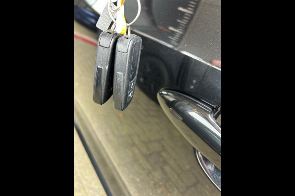 Toyota Corolla Touring Sports 1.8 Hybrid Business Plus Trekh. Apple Carplay Digi Dash Rijklaarprijs!