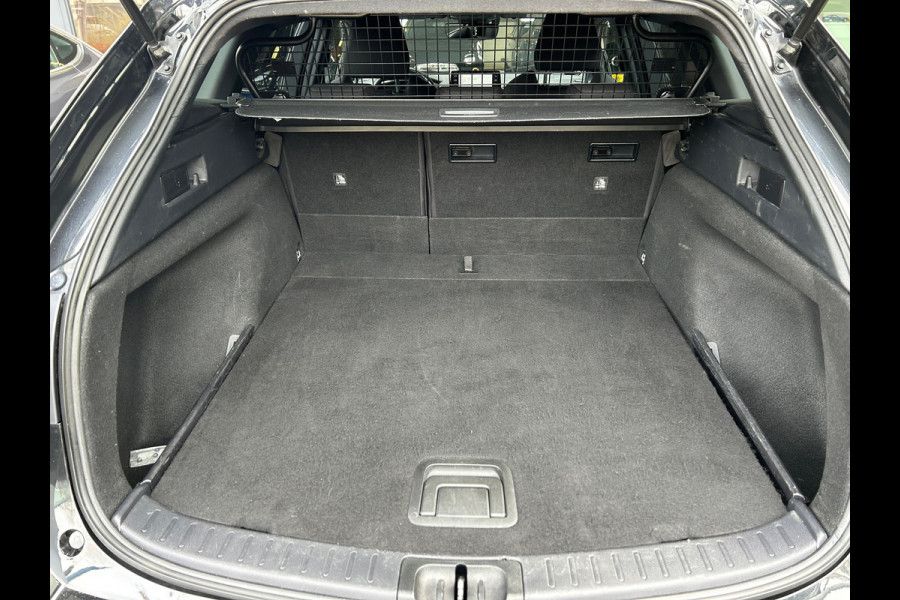 Toyota Corolla Touring Sports 1.8 Hybrid Business Plus Trekh. Apple Carplay Digi Dash Rijklaarprijs!