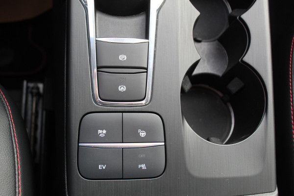 Ford Kuga 2.5 PHEV ST-Line X Winter Pack, Cruise Contol, Climate Control, Camera