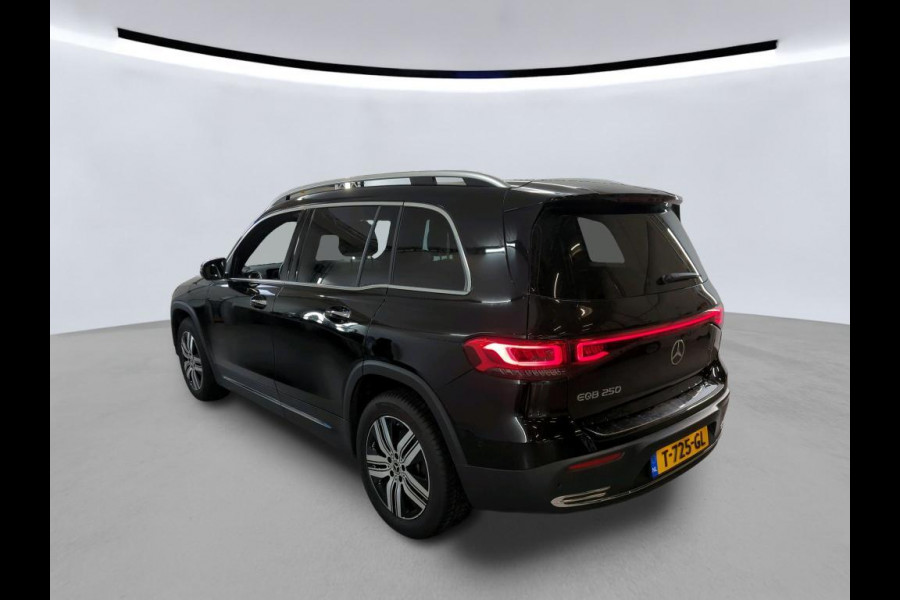 Mercedes-Benz EQB 250 Luxury Line 67 kWh NL-AUTO | LEDER | PANODAK