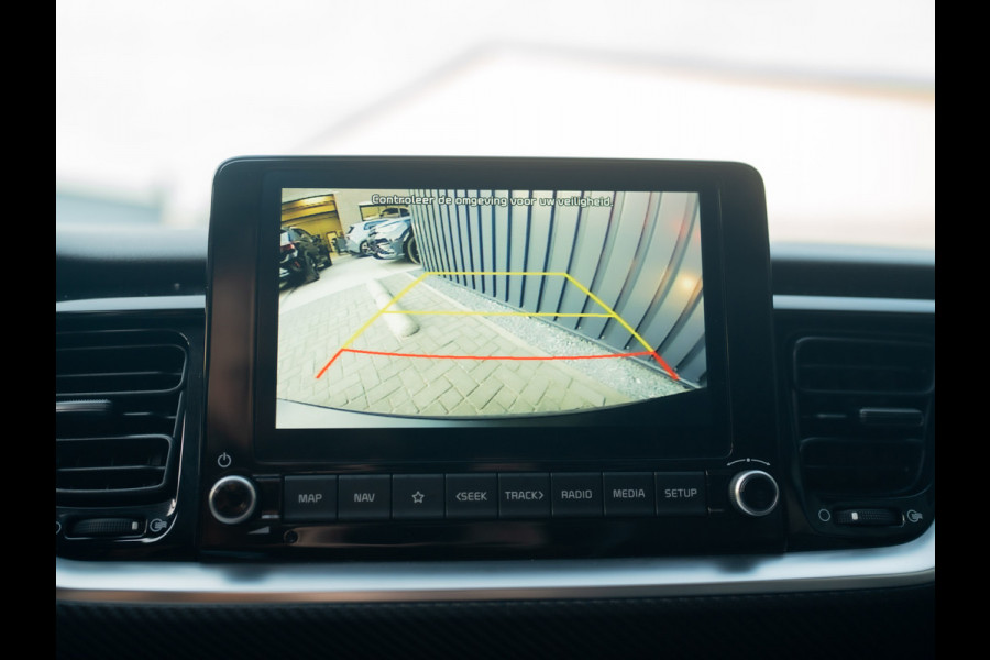 Kia Stonic 1.0 T-GDi MHEV GT-PlusLine | Schuif/kantel dak | Stoel & Stuur verw. | Prijs Rijklaar!!