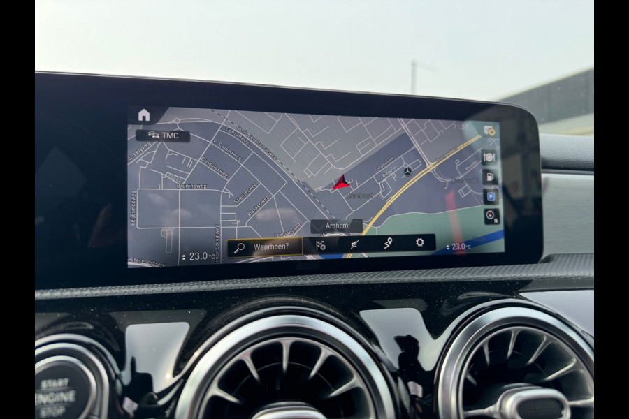 Mercedes-Benz A-Klasse 180 AMG 2021 Panorama Sfeerver. Memory