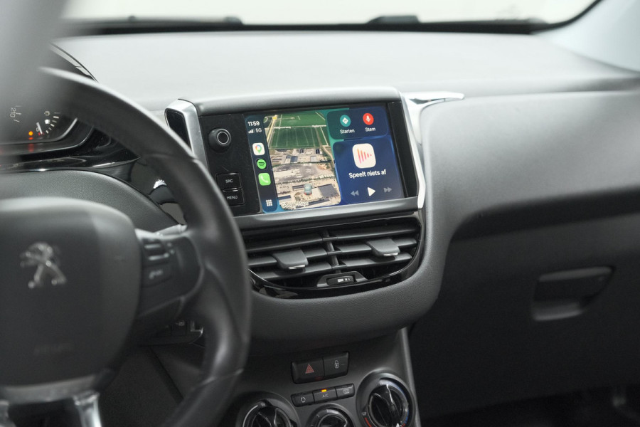 Peugeot 208 PureTech 82 Signature | Apple Carplay | Parkeersensoren | Navigatie | Airco