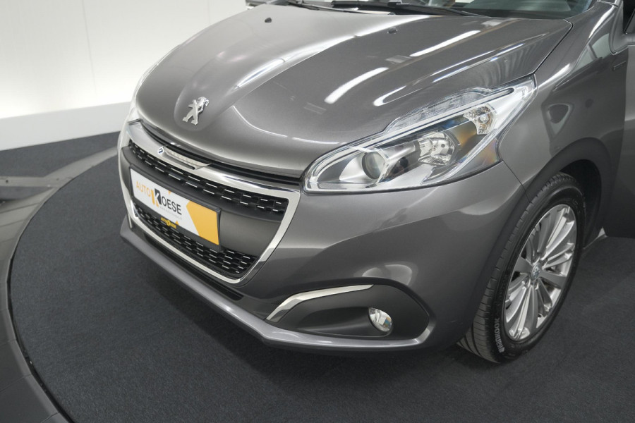 Peugeot 208 PureTech 82 Signature | Apple Carplay | Parkeersensoren | Navigatie | Airco