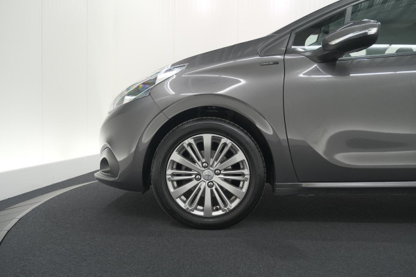 Peugeot 208 PureTech 82 Signature | Apple Carplay | Parkeersensoren | Navigatie | Airco