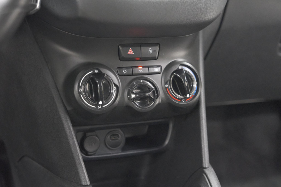 Peugeot 208 PureTech 82 Signature | Apple Carplay | Parkeersensoren | Navigatie | Airco