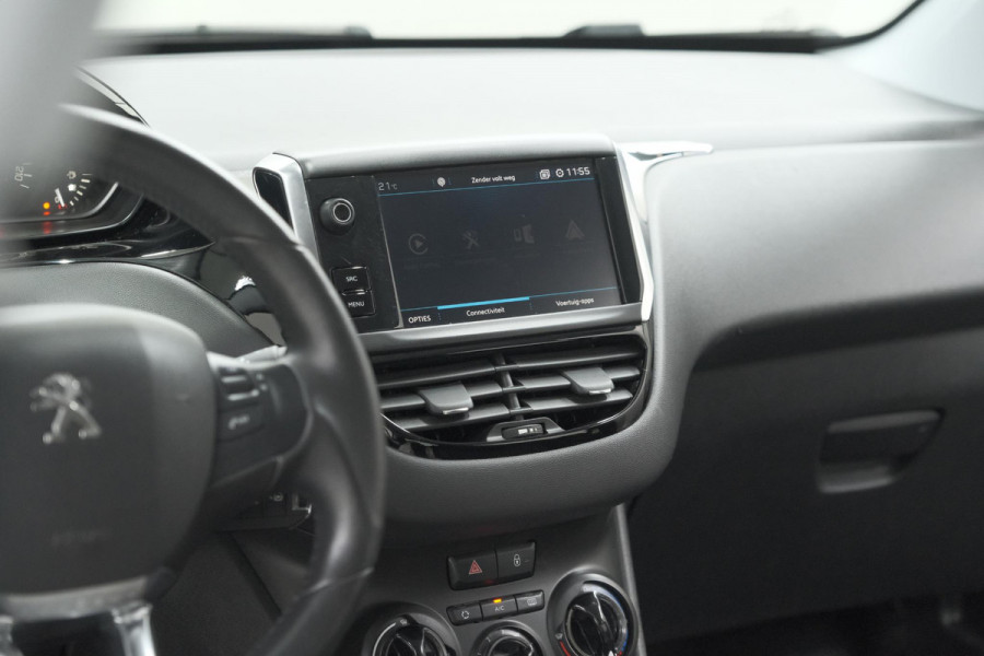Peugeot 208 PureTech 82 Signature | Apple Carplay | Parkeersensoren | Navigatie | Airco