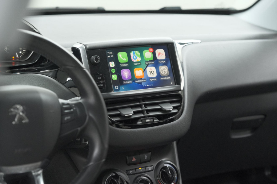 Peugeot 208 PureTech 82 Signature | Apple Carplay | Parkeersensoren | Navigatie | Airco