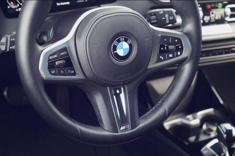 BMW 1-serie 118i Business Edition / M-Sport / 85dkm NAP / Leder / Camera / Stoel- & Stuurverw. / Navi