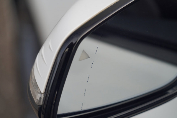 BMW 1-serie 118i Business Edition / M-Sport / 85dkm NAP / Leder / Camera / Stoel- & Stuurverw. / Navi