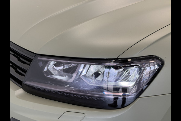 Volkswagen Tiguan 1.5 TSI ACT Highline Bns R-Line Trekhaak Unieke-Wrap Adaptive-Cruise