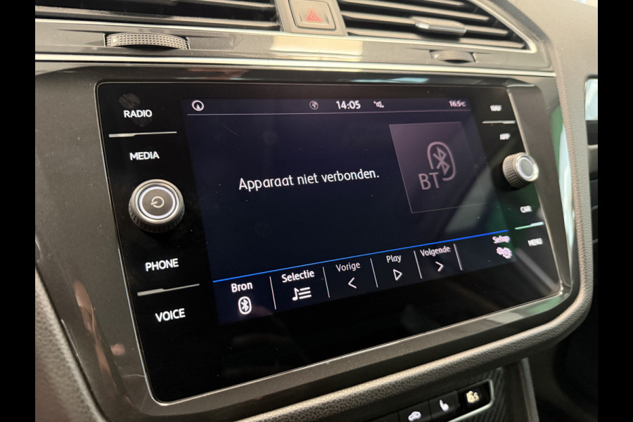 Volkswagen Tiguan 1.5 TSI ACT Highline Bns R-Line Trekhaak Unieke-Wrap Adaptive-Cruise