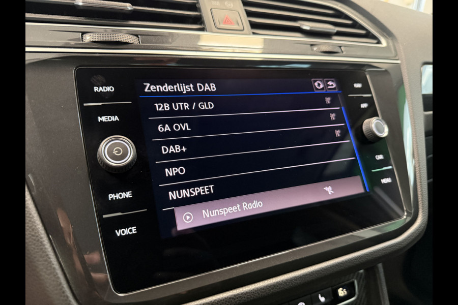 Volkswagen Tiguan 1.5 TSI ACT Highline Bns R-Line Trekhaak Unieke-Wrap Adaptive-Cruise