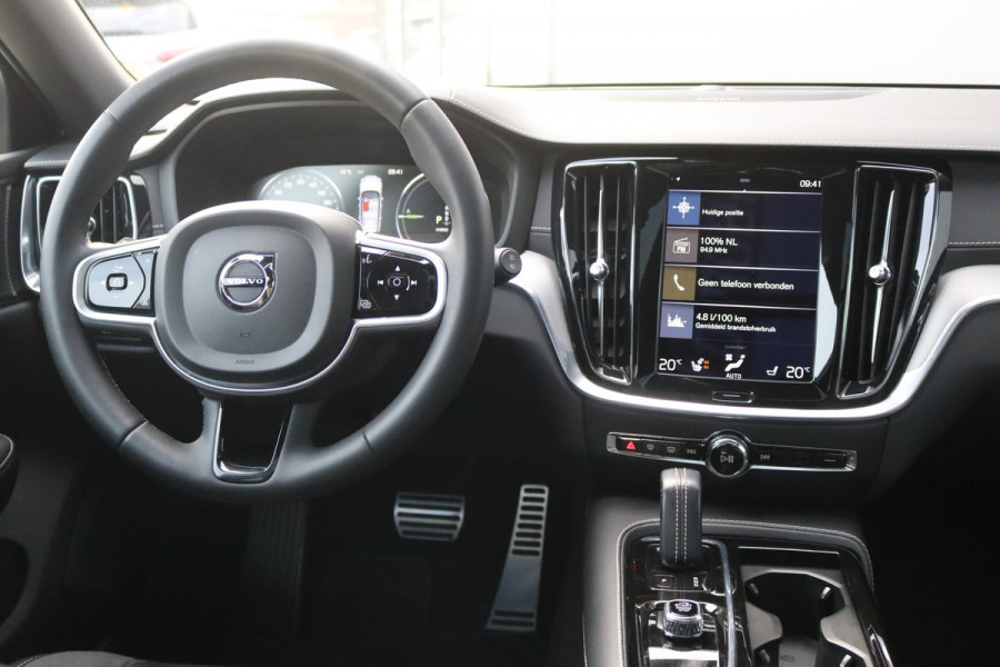Volvo V60 2.0 T6 Recharge 340PK AWD R-Design Elektr.-trekhaak/Pano-dak/Winter-pack/Memory-stoel/Camera