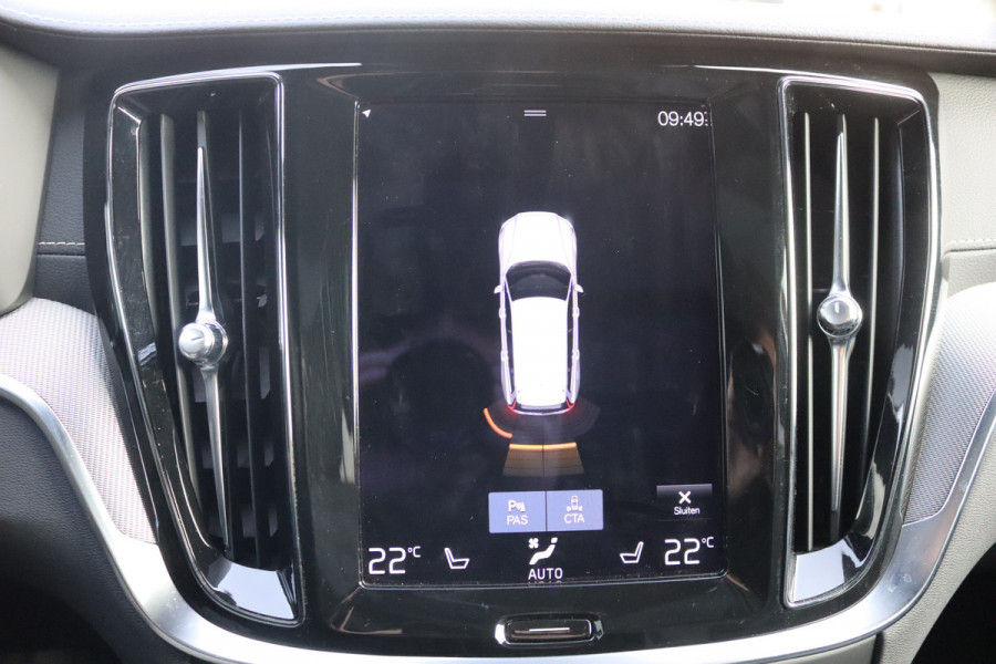 Volvo V60 2.0 T6 Recharge 340PK AWD R-Design Elektr.-trekhaak/Pano-dak/Winter-pack/Memory-stoel/Camera