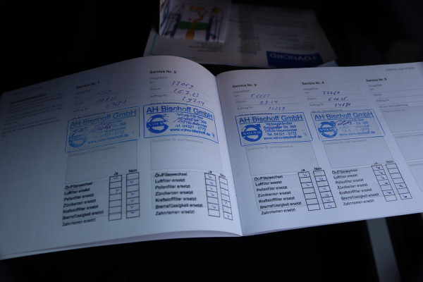 Volvo V60 2.0 T6 Recharge 340PK AWD R-Design Elektr.-trekhaak/Pano-dak/Winter-pack/Memory-stoel/Camera