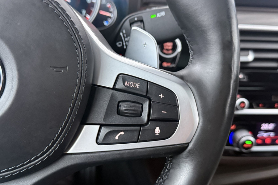 BMW 6 Serie Gran Turismo 630i High Executive (PANORAMADAK, H&K AUDIO, STOELVERWARMING/VERKOELING, STUURVERWARMING, CAMERA)