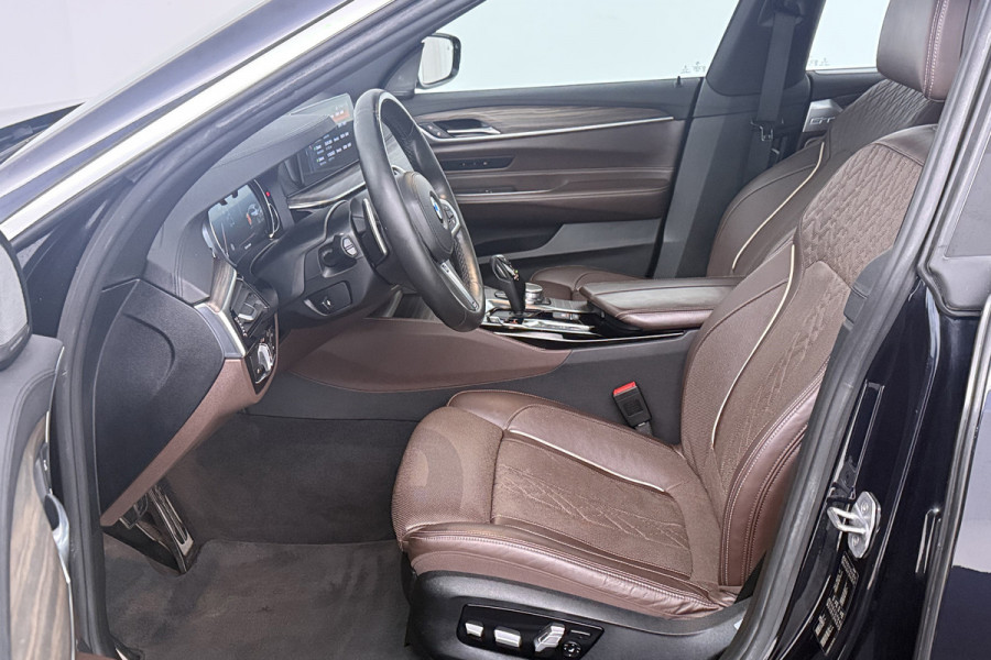 BMW 6 Serie Gran Turismo 630i High Executive (PANORAMADAK, H&K AUDIO, STOELVERWARMING/VERKOELING, STUURVERWARMING, CAMERA)