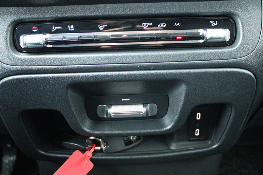 Mercedes-Benz Vito 119 CDI / Aut / Lang / DC / 2x Schuifdeur / Leer / Led / Camera / Vol Opties / NIEUWSTAAT