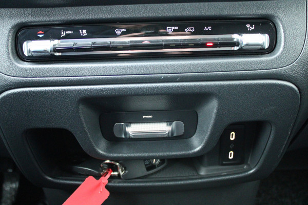 Mercedes-Benz Vito 119 CDI / Aut / Lang / DC / 2x Schuifdeur / Leer / Led / Camera / Vol Opties / NIEUWSTAAT