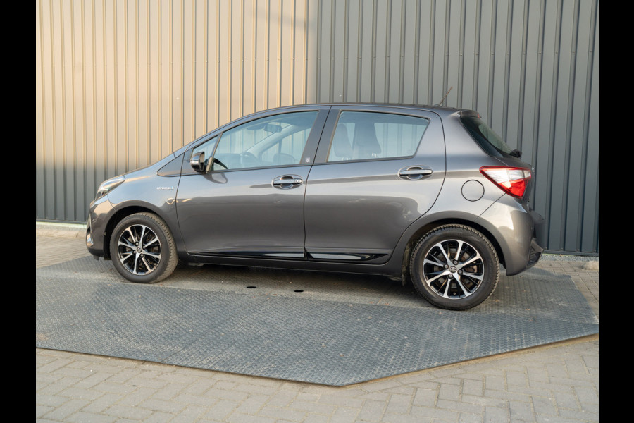 Toyota Yaris 1.5 Hybrid Team D | Stoelverw. | Trekhaak afn. | Lane Assist Prijs Rijklaar!!