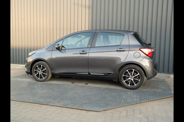 Toyota Yaris 1.5 Hybrid Team D | Stoelverw. | Trekhaak afn. | Lane Assist Prijs Rijklaar!!