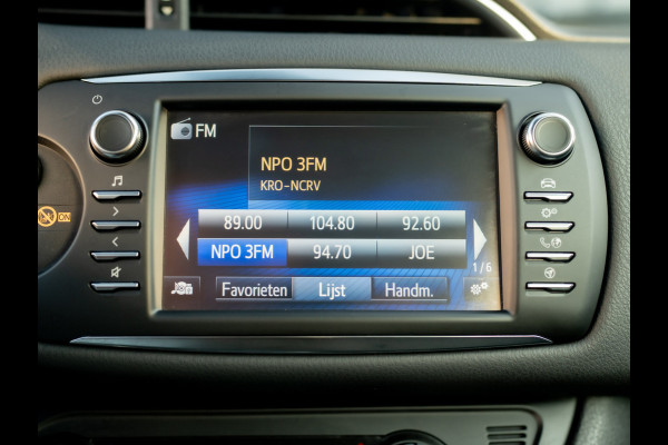 Toyota Yaris 1.5 Hybrid Team D | Stoelverw. | Trekhaak afn. | Lane Assist Prijs Rijklaar!!