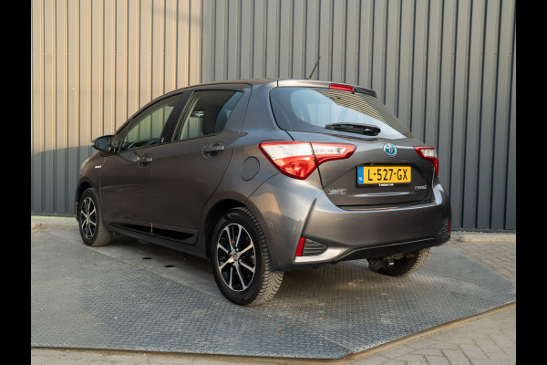 Toyota Yaris 1.5 Hybrid Team D | Stoelverw. | Trekhaak afn. | Lane Assist Prijs Rijklaar!!