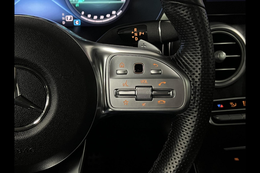 Mercedes-Benz GLC GLC 300e 4MATIC AMG Trekhaak | Adapt. cruise | Open dak | Achteruitrij camera | Stoelverwarming | Carplay | Bliss