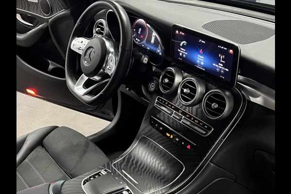 Mercedes-Benz GLC GLC 300e 4MATIC AMG Trekhaak | Adapt. cruise | Open dak | Achteruitrij camera | Stoelverwarming | Carplay | Bliss