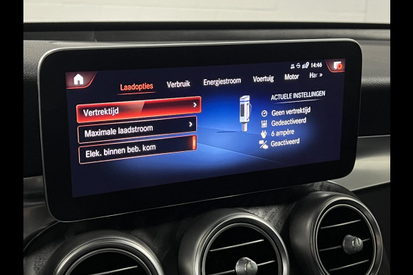 Mercedes-Benz GLC GLC 300e 4MATIC AMG Trekhaak | Adapt. cruise | Open dak | Achteruitrij camera | Stoelverwarming | Carplay | Bliss