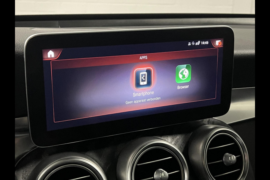 Mercedes-Benz GLC GLC 300e 4MATIC AMG Trekhaak | Adapt. cruise | Open dak | Achteruitrij camera | Stoelverwarming | Carplay | Bliss