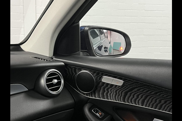Mercedes-Benz GLC GLC 300e 4MATIC AMG Trekhaak | Adapt. cruise | Open dak | Achteruitrij camera | Stoelverwarming | Carplay | Bliss