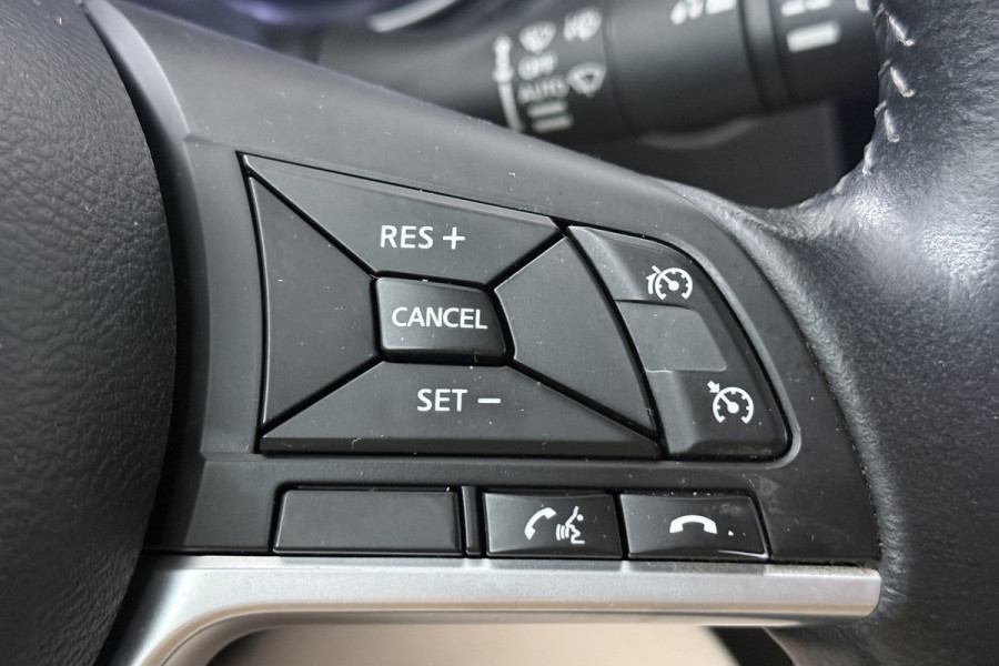 Nissan QASHQAI 1.2 Tekna + (STOELVERWARMING, CAMERA, ELEKTR STOELEN, TREKHAAK, PARKEERSENSOREN, LANE-ASSSIST)