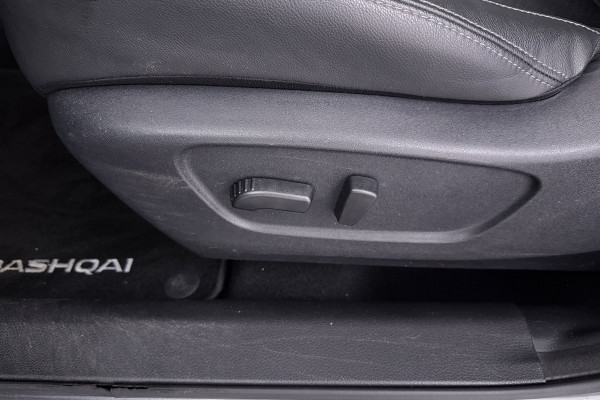 Nissan QASHQAI 1.2 Tekna + (STOELVERWARMING, CAMERA, ELEKTR STOELEN, TREKHAAK, PARKEERSENSOREN, LANE-ASSSIST)