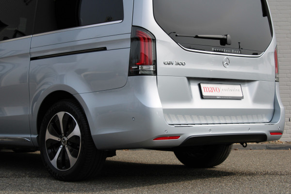 Mercedes-Benz Eqv 300 L2 / AMG / New Model / Luchtvering / 7-Persoons / Burmester / Electr Stoelen / Vol Opties / NIEUW!!