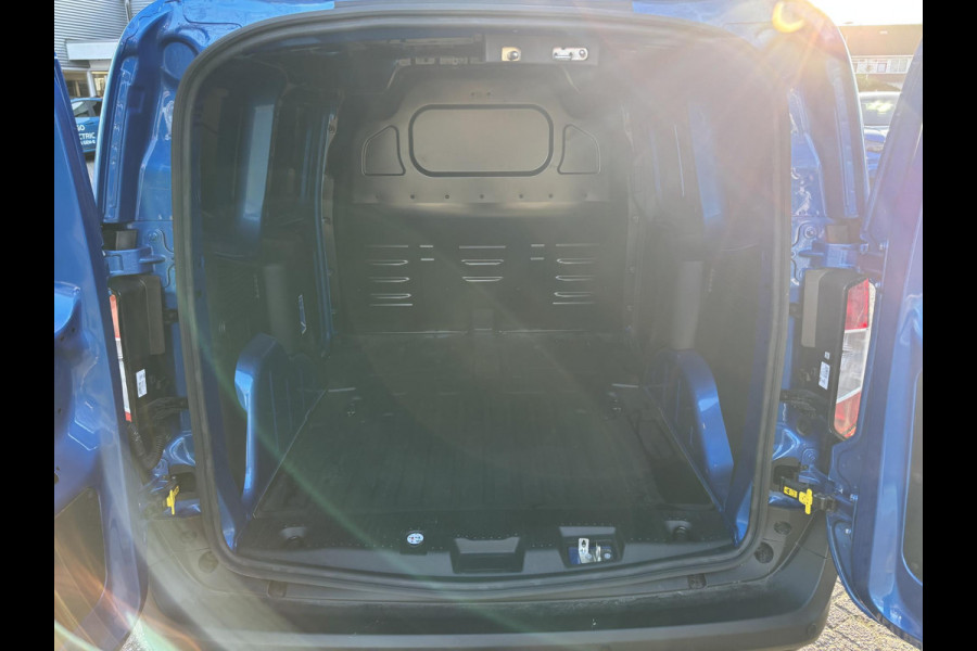 Ford Transit Courier 1.0 EcoBoost Limited | 125pk Automaat | Trekhaak | Achteruitrijcamera | Stoelverwarming | Lichtmetaal