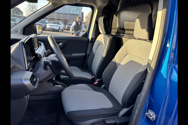 Ford Transit Courier 1.0 EcoBoost Limited | 125pk Automaat | Trekhaak | Achteruitrijcamera | Stoelverwarming | Lichtmetaal