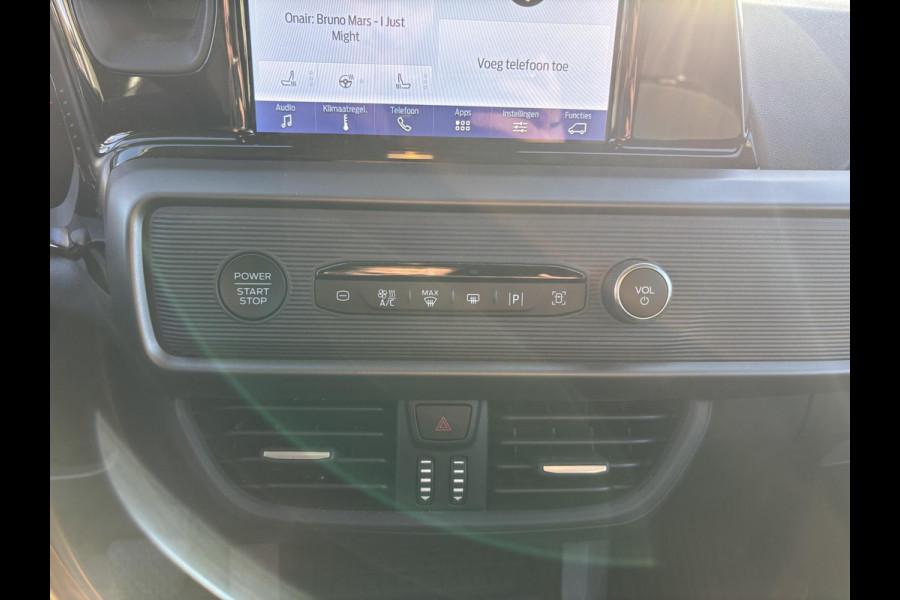 Ford Transit Courier 1.0 EcoBoost Limited | 125pk Automaat | Trekhaak | Achteruitrijcamera | Stoelverwarming | Lichtmetaal