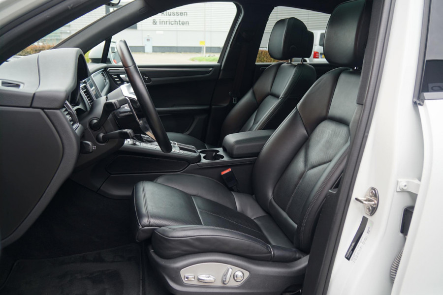 Porsche Macan 2.0 + PANORAMADAK / LUCHTVERING / 21" TURBO / MEMORY