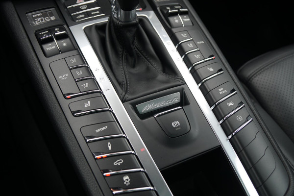 Porsche Macan 2.0 + PANORAMADAK / LUCHTVERING / 21" TURBO / MEMORY