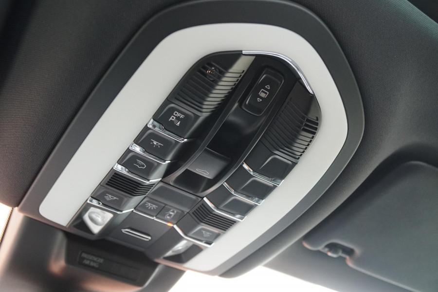 Porsche Macan 2.0 + PANORAMADAK / LUCHTVERING / 21" TURBO / MEMORY