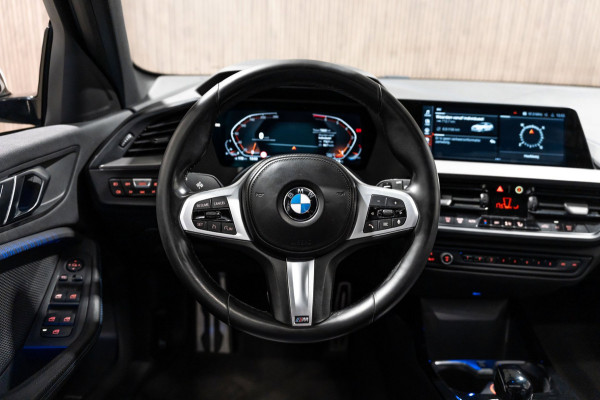 BMW 1-serie 116i M Sport LED NAVI PANO CAMERA