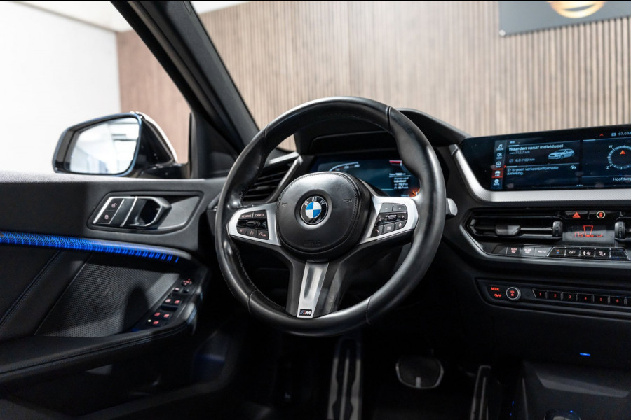 BMW 1-serie 116i M Sport LED NAVI PANO CAMERA