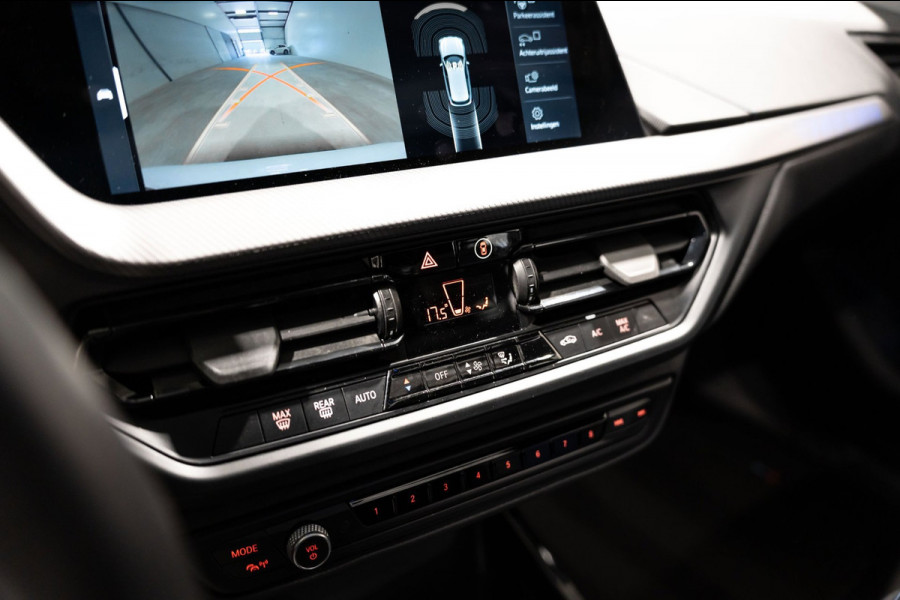 BMW 1-serie 116i M Sport LED NAVI PANO CAMERA